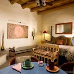 Hotel Palomas Santa Fe