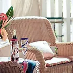 Palomas Hotel