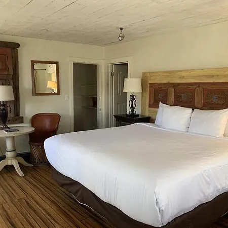 Palomas Hotel